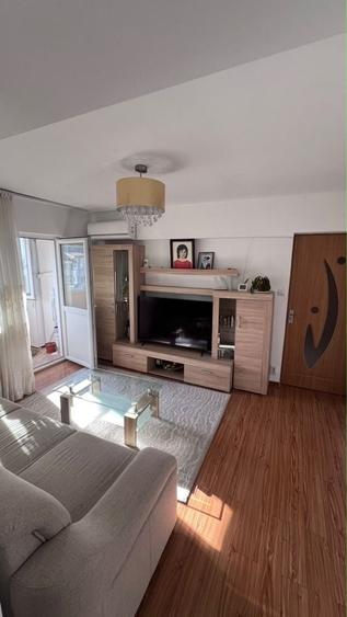 Apartament cu 2 camere decomandat în Berca