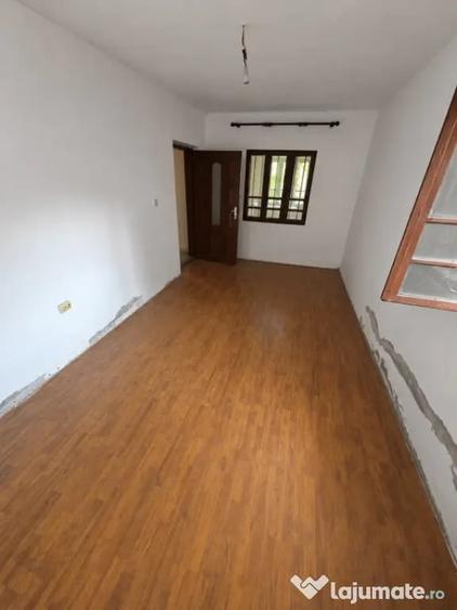 Spațiu comercial, de 63 mp, în Bariera Vâlcii