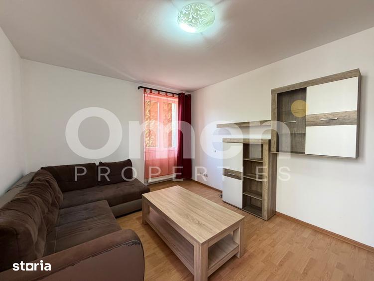 Apartament cu 2 camere, mobilat în Republicii