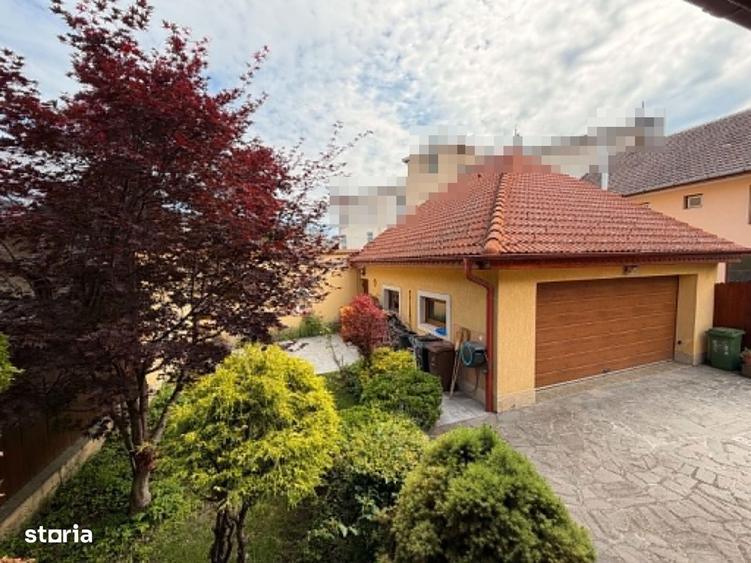 Casă cu 3 camere cu Teren 385 Mp în Central