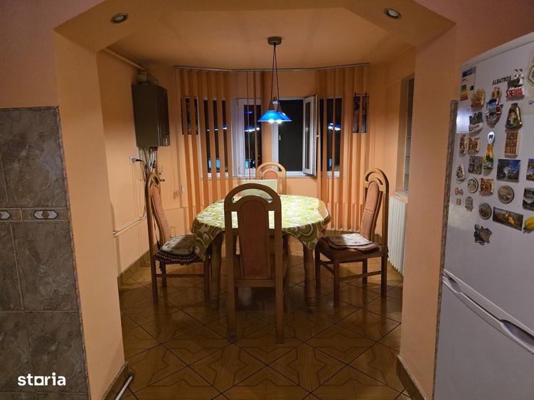 Casa rezidentiala de vanzare DEVA, Merilor 6 - 12