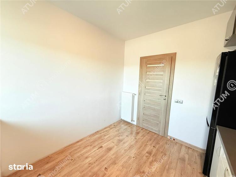 Apartament cu 2 camere decomandat, mobilat în Sud