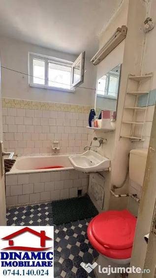 Ap 2 camere decomandat, etaj 3 Precista, zona ?coala 10, 49 000 Euro - 4