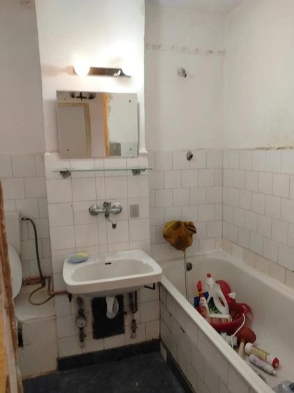 Proprietar, vand apartament cu 2 camere, decomandat, et1 - 5