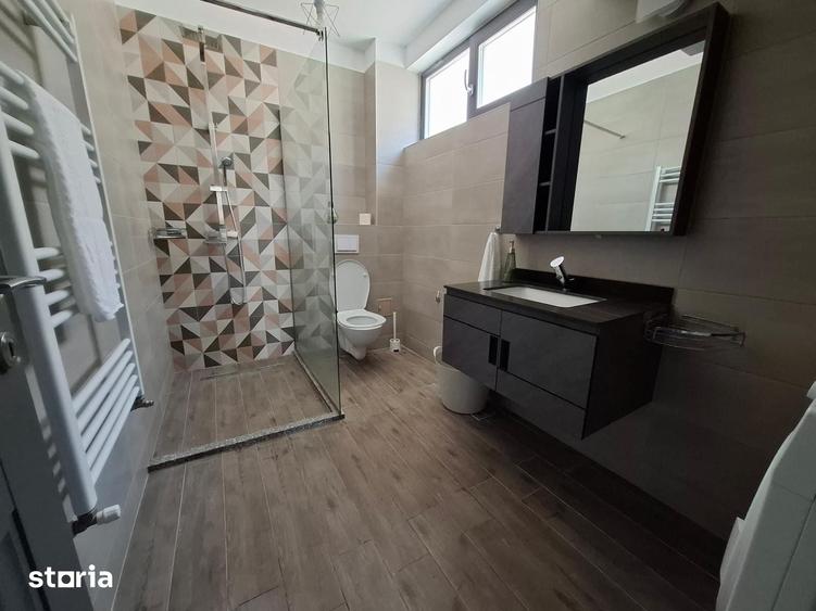 Casă cu 4 camere cu Teren 250 Mp în Geamăna