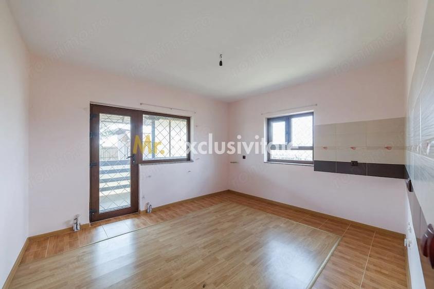 Casă cu 6 camere cu Teren 705 Mp în Central