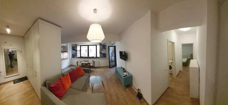 Apartament cu 2 camere semidecomandat, mobilat în Dămăroaia