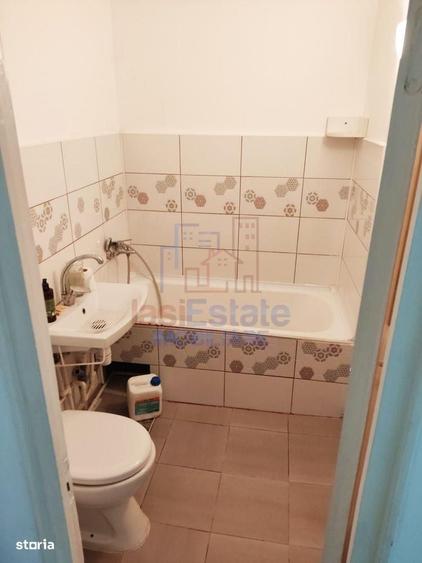 Apartament cu 3 camere semidecomandat în Dacia