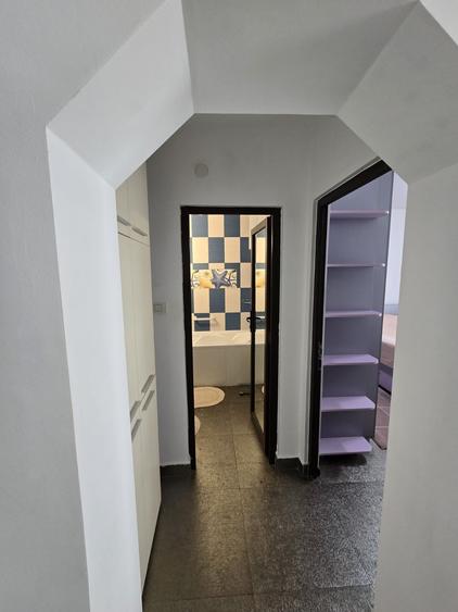 Apartament cu 2 camere semidecomandat în Tomis II