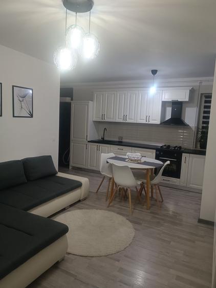 Apartament cu 2 camere în Tractorul