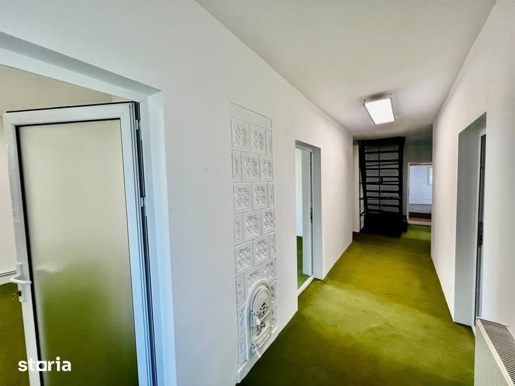 Casă cu 5 camere cu Teren 400 Mp în Păcurari
