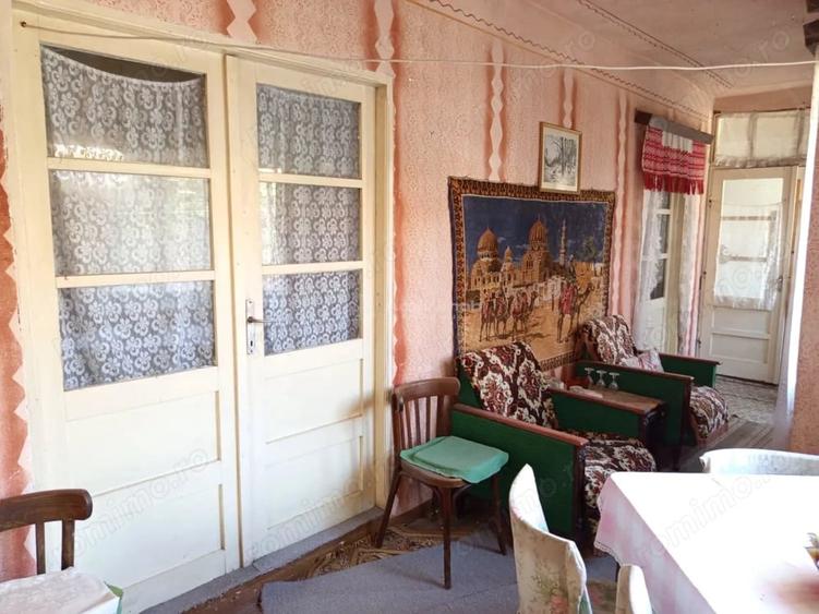 Casă cu 5 camere cu Teren 1439 Mp în Iam