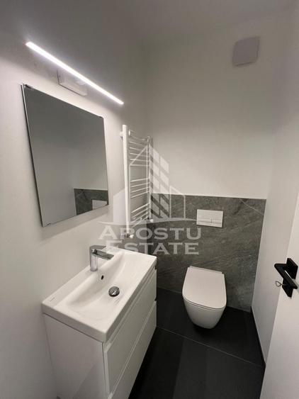 Apartament cu 3 camere nedecomandat, mobilat în Dumbrăvița