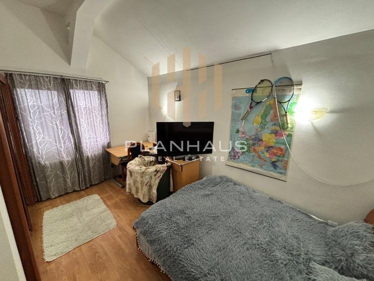 Casă cu 5 camere cu Garaj în Tăuții de Sus