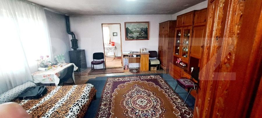 Casă individuală cu 2 camere cu Teren 1000 Mp în Dezmir