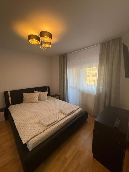 Apartament cu 2 camere decomandat, mobilat în Cugir