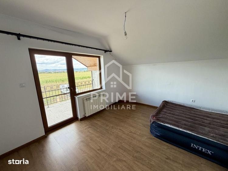 Casă cu 4 camere în Ciumbrud