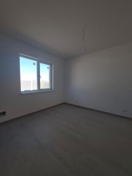 Casă individuală cu 4 camere cu Teren 420 Mp în Domnești