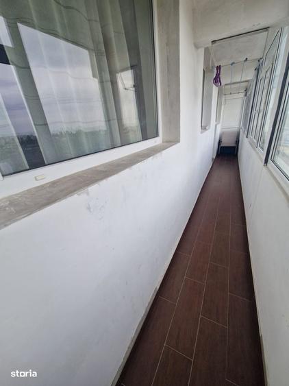 Apartament cu 3 camere decomandat în Drumul Taberei — fotografia 1