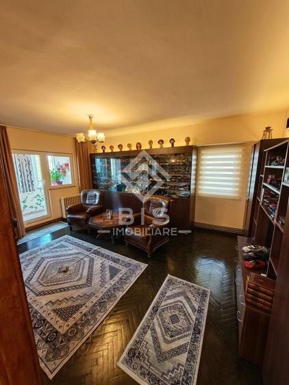 Apartament cu 4 camere decomandat în Ultracentral