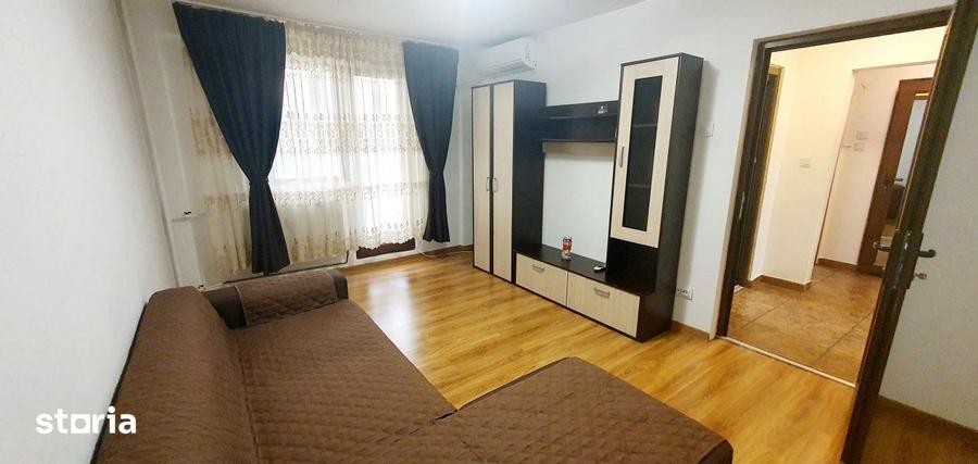 Apartament cu 2 camere decomandat, mobilat în Tei