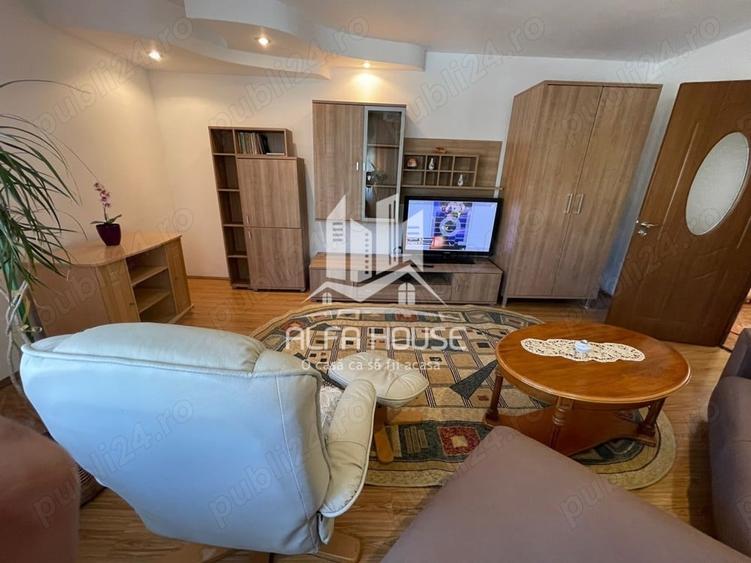 Apartament cu 2 camere decomandat în Central