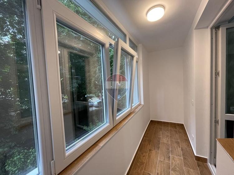 Apartament cu 2 camere semidecomandat, mobilat în Olteniței