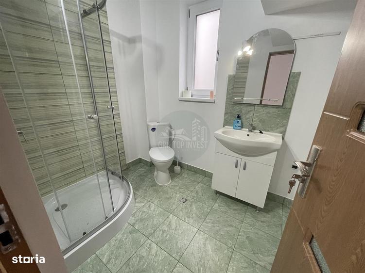 Casă cu 3 camere decomandat cu Canalizare în Ștrand