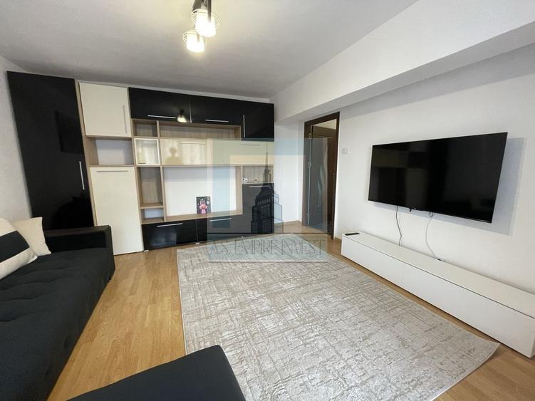 Apartament cu 2 camere decomandat, mobilat în 13 Decembrie