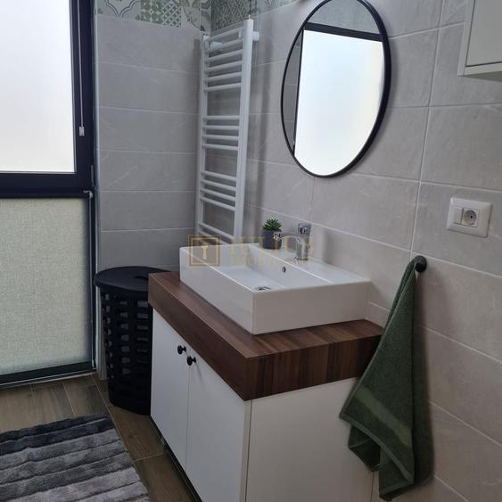 Apartament cu 2 camere semidecomandat, mobilat în Torontalului