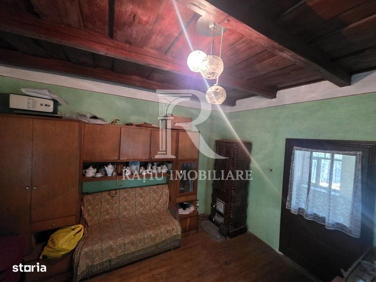 Casă cu 2 camere în Rontău