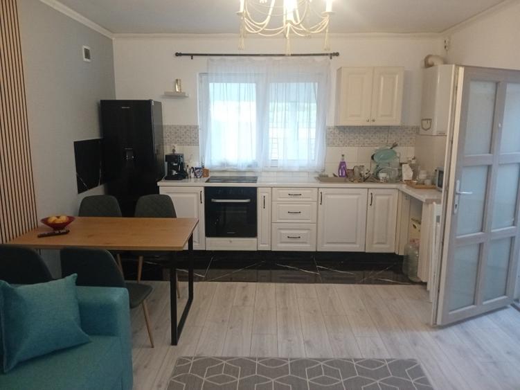 Apartament cu 2 camere semidecomandat în Est