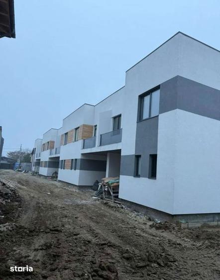 Casă cu 4 camere cu Teren 200 Mp în Ghencea