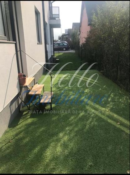 Apartament cu 3 camere semidecomandat, mobilat în Florești
