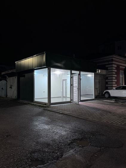 Spațiu comercial, de 24 mp, în Central