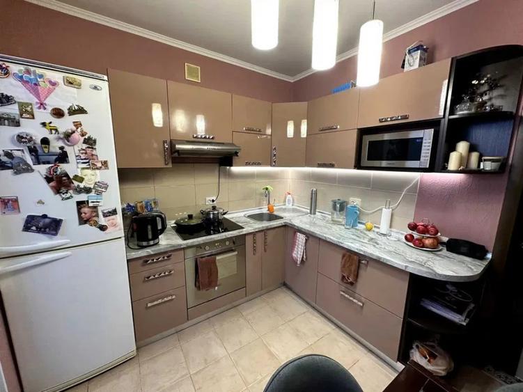 Apartament cu 2 camere decomandat în Basarab