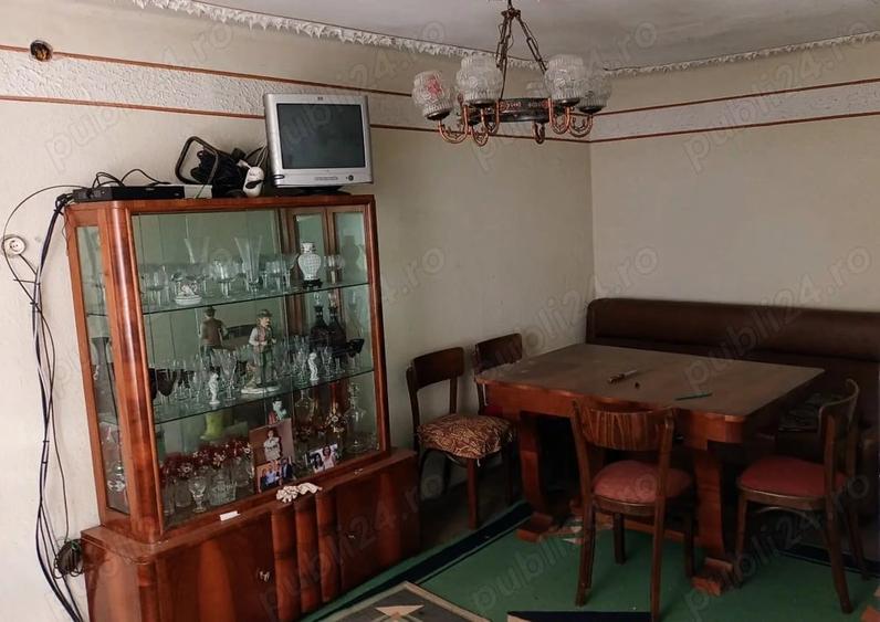 Casă cu 5 camere cu Teren 2000 Mp în Teiș