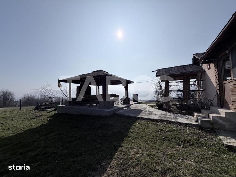 Casă cu 4 camere în Jiblea Veche