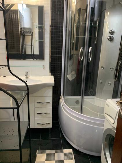 Apartament cu 2 camere decomandat în Eroii Revoluției