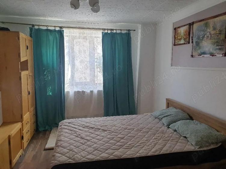 Casă cu 5 camere cu Teren 450 Mp în Mărăcineanu