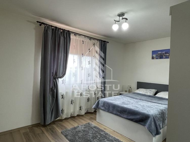Casă cu 5 camere cu Teren 612 Mp în Urseni