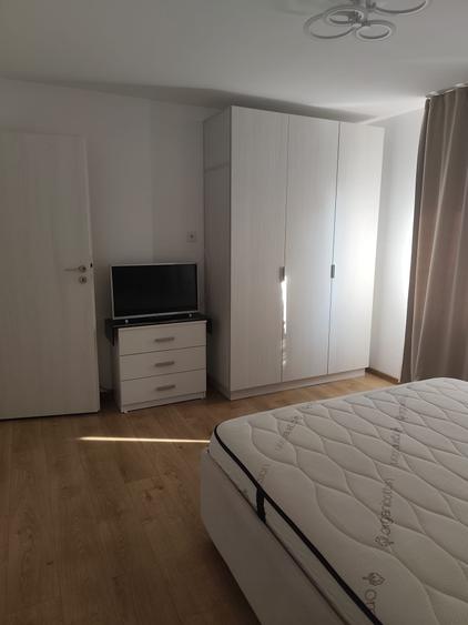 Apartament cu 2 camere decomandat în 13 Septembrie