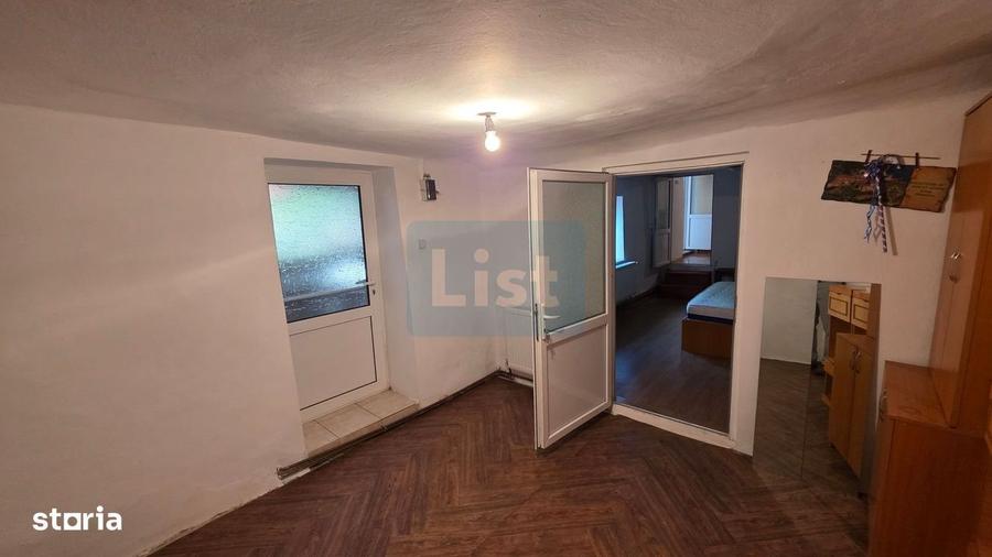 Casă cu 4 camere în Gura Văii