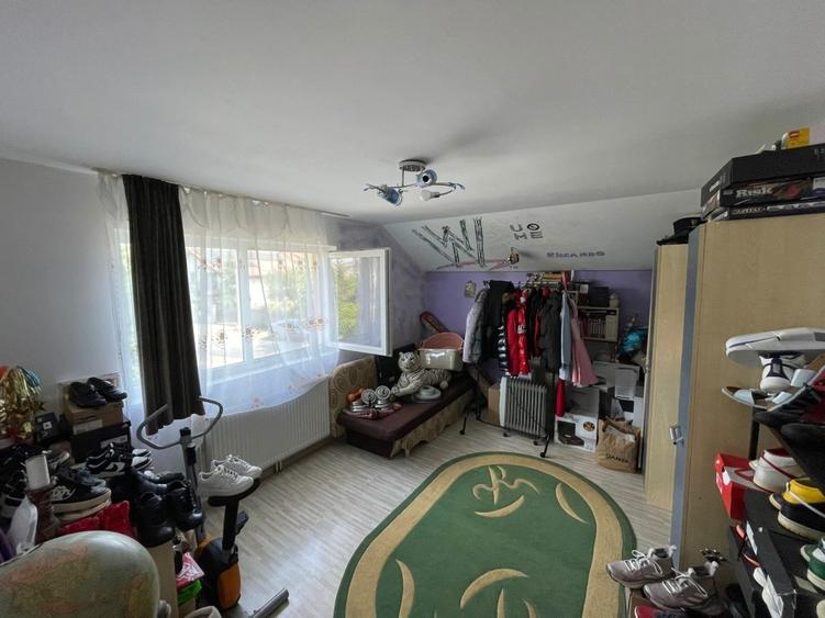 Casă individuală cu 4 camere cu Teren 250 Mp în Giroc