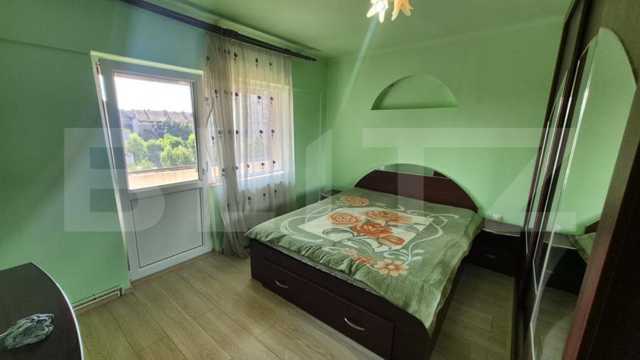 Apartament cu 3 camere decomandat în Carpați 2