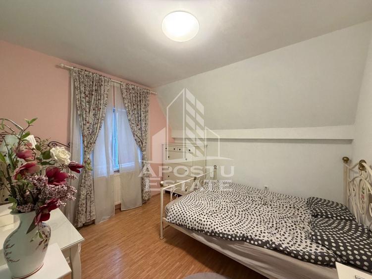 Apartament cu 3 camere decomandat în Aradului