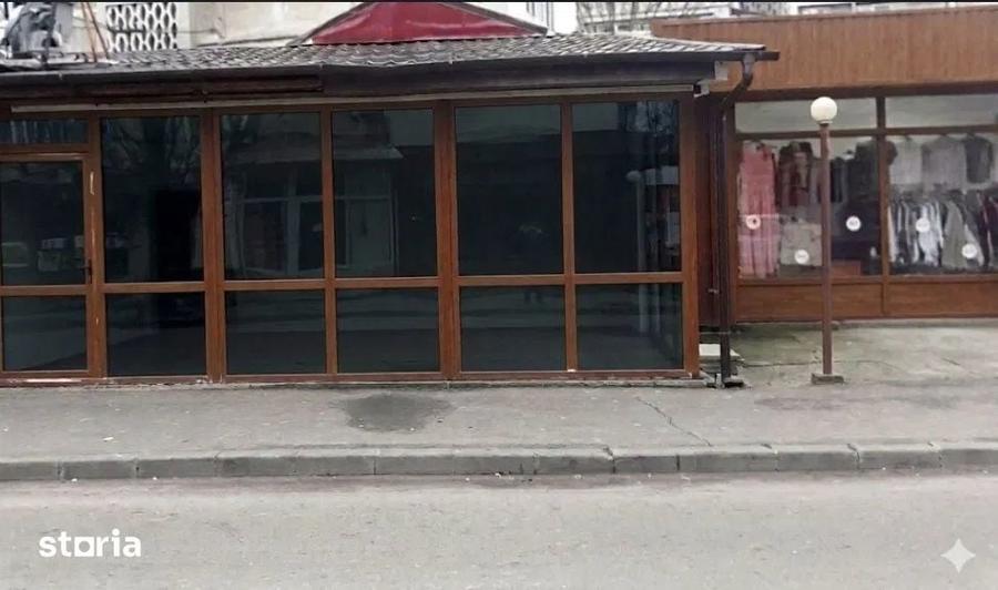 Spațiu comercial, de 38 mp, în Rovine
