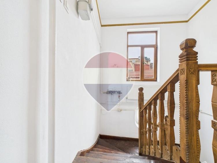 Apartament cu 3 camere în Universitate