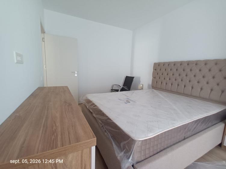 Apartament cu 3 camere semidecomandat în Otopeni