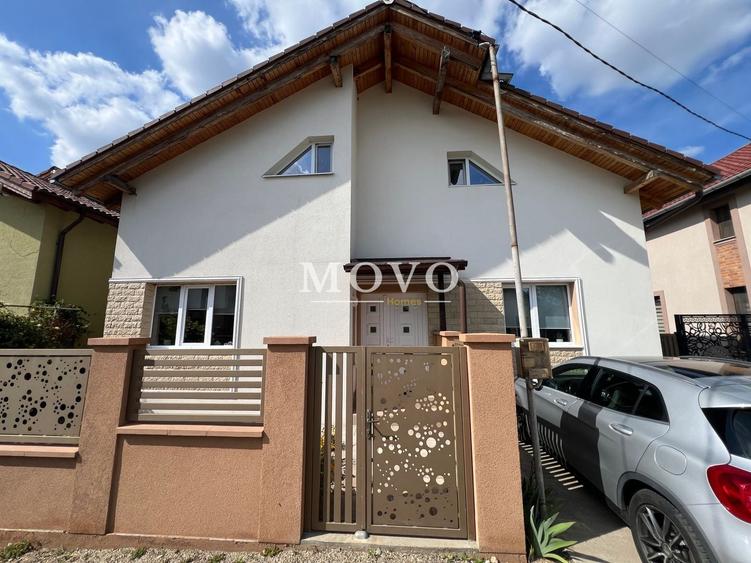 Casă individuală cu 5 camere cu Canalizare în Giroc